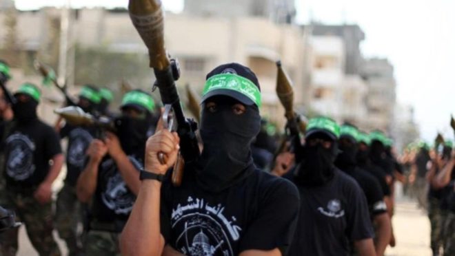 Hamas afirma que adiará a liberação de reféns